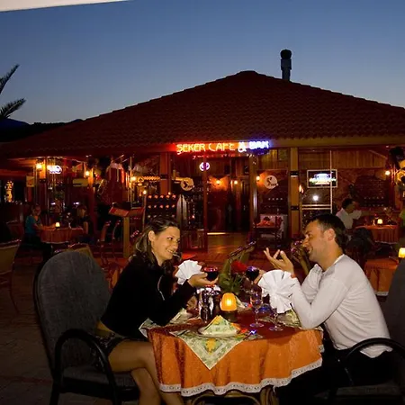 Seker Hotel 3*